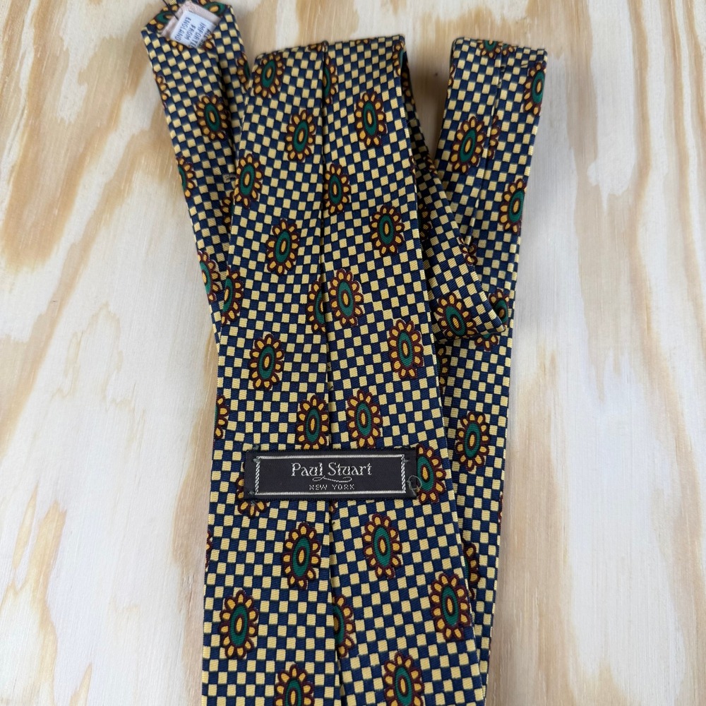 Paul Stuart Mens Silk Tie Navy Yellow Checkerboard Floral Medallion England 3.5"